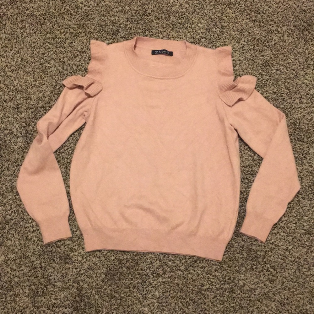 NWOT Gorgeous mauve cold shoulder sweater M